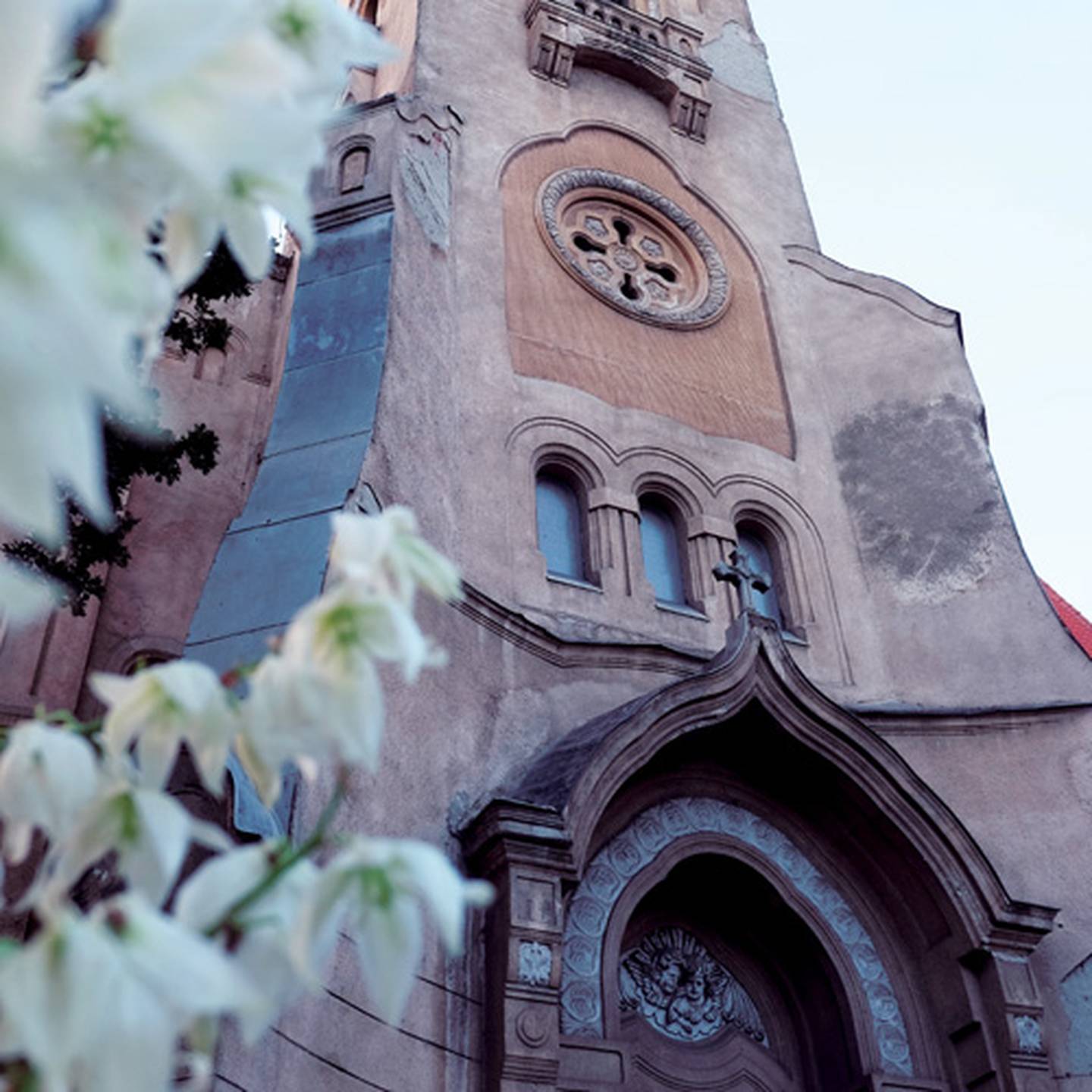 image of church exterior